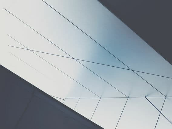 Q&A: Кто вправе оспорить кадастровую стоимость участка, если собственность на него не разграничена?